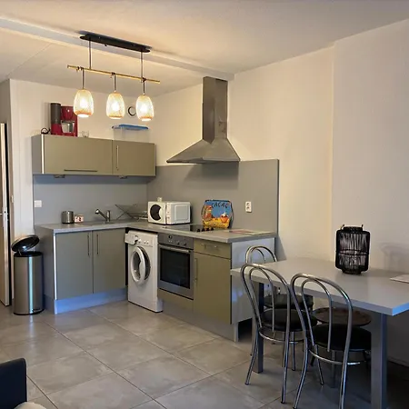 Motte 4 Pers Rdj Piscine アパート *